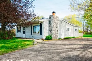 9806 Belding Rd NE, Rockford, MI 49341 - Photo 1
