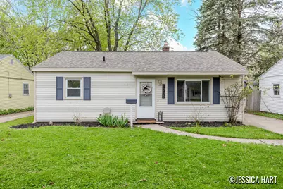 1335 Eastern Place NE, Grand Rapids, MI 49505 - Photo 1