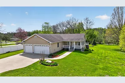 334 Marion Street, Jackson, MI 49203 - Photo 1