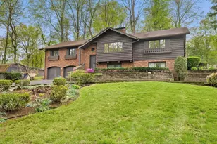 2552 Ridgewood Trail, Berrien Springs, MI 49103 - Photo 1