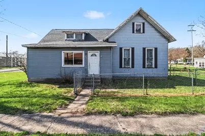 693 Mee Street, Manistee, MI 49660 - Photo 1