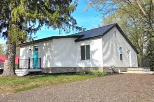 130 N 10th Street N, Edmore, MI 48829 - Photo 1