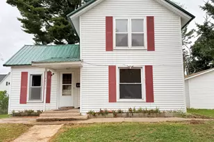 411 N Higbee St, Reed City, MI 49677 - Photo 1