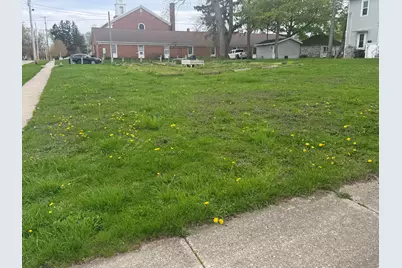 1125 W Grand Avenue, Muskegon, MI 49441 - Photo 1