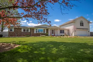 11438 S 26th St, Vicksburg, MI 49097 - Photo 1