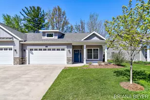 1012 Maplewood Ct, Holland, MI 49423 - Photo 1