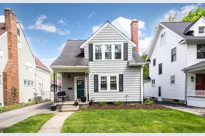 1425 E Park Place, Ann Arbor, MI 48104 - Photo 1