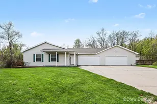 2674 Walnut Hills Ct SE, Grand Rapids, MI 49512 - Photo 1