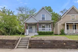 1140 Cromwell Ave SE, Grand Rapids, MI 49507 - Photo 1