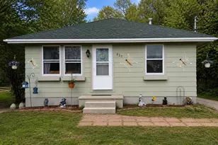 822 Mechanic St, Big Rapids, MI 49307 - Photo 1