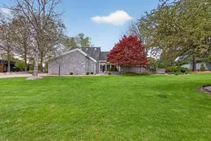 4530 Eagle Dr, Jackson, MI 49201 - Photo 1
