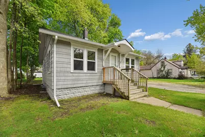 1135 Lavette Avenue, Benton Harbor, MI 49022 - Photo 1