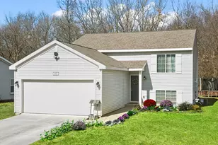 1015 Point Way, Lawton, MI 49065 - Photo 1