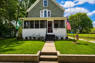 47 Frisbie Ave, Battle Creek, MI 49037 - Photo 1