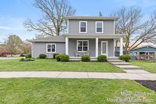40 E Maple St NE, Cedar Springs, MI 49319 - Photo 1