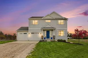 300 Cumberland Ave SE, Lowell, MI 49331 - Photo 1