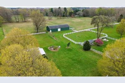 1155 S Bainbridge Center Road, Benton Harbor, MI 49022 - Photo 3