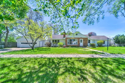 1115 Oakdale Avenue, Jackson, MI 49203 - Photo 1