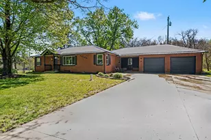 58329 M-51 S, Dowagiac, MI 49047 - Photo 1