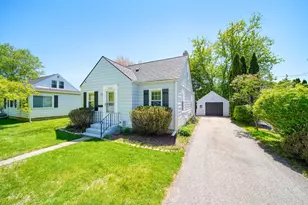 304 Chippewa St, Tecumseh, MI 49286 - Photo 1