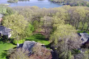 4619 Oak Pointe Dr, Brighton, MI 48116 - Photo 1