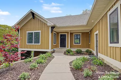2975 Bird Avenue NE, Grand Rapids, MI 49525 - Photo 1