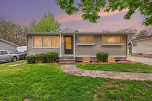 600 St Clair Ave NW, Grand Rapids, MI 49534 - Photo 1