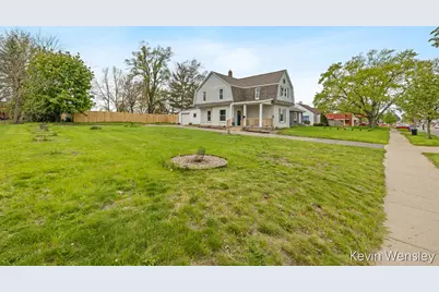 1312 Leonard Street NE, Grand Rapids, MI 49505 - Photo 1