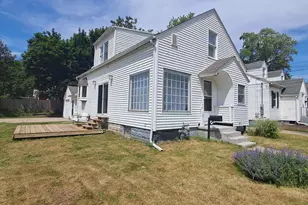 851 Hollywood St NE, Grand Rapids, MI 49505 - Photo 1