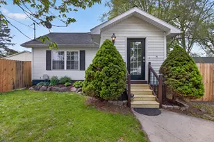 610 17th St, Jackson, MI 49203 - Photo 1