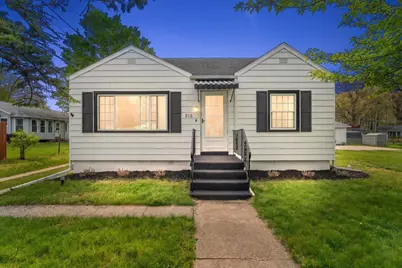 213 Ward Avenue, Saint Joseph, MI 49085 - Photo 1
