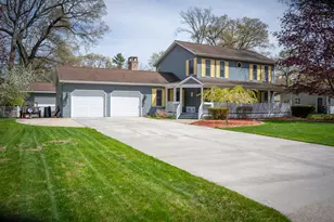 1086 Ivanhoe Dr, Muskegon, MI 49445 - Photo 1