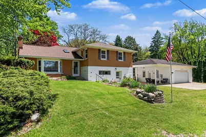 69193 Center Street, Paw Paw, MI 49079 - Photo 1