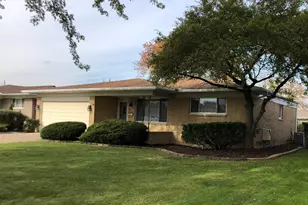 33455 Elgin Ct, Sterling Heights, MI 48310 - Photo 1