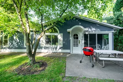 140 Webster Avenue, South Haven, MI 49090 - Photo 1