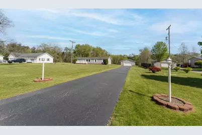 10175 E R Avenue E, Scotts, MI 49088 - Photo 1