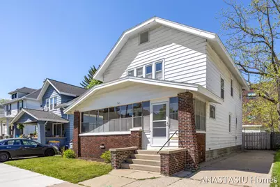 741 Crescent Street NE, Grand Rapids, MI 49503 - Photo 1