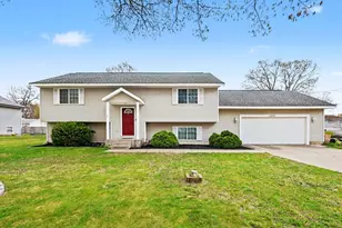 1270 Holiday St, Muskegon, MI 49442 - Photo 1