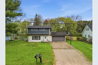 413 W Church Avenue, Reed City, MI 49677 - Photo 1