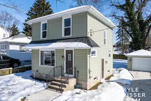 1350 Mayfield Ave NE, Grand Rapids, MI 49505 - Photo 1