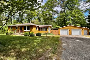 19105 Glendale Cir, Spring Lake, MI 49456 - Photo 1