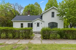 131 3rd St, Lakeview, MI 48850 - Photo 1