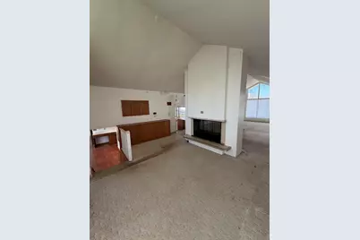 1322 Woodkrest Drive, Flint, MI 48532 - Photo 13