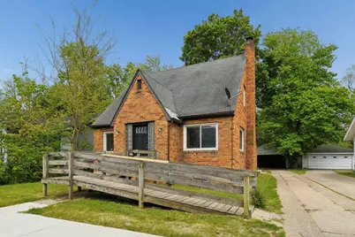 1017 McAllister Avenue, Benton Harbor, MI 49022 - Photo 1