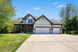 275 Boulder Dr, Muskegon, MI 49444 - Photo 1