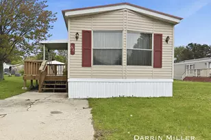 84 Maple Ct, Muskegon, MI 49445 - Photo 1