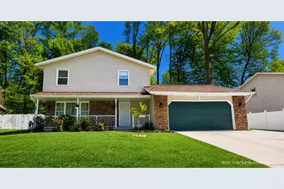 4810 Stauffer Avenue SE, Kentwood, MI 49508 - Photo 1