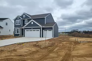 58424 Swenson St, Mattawan, MI 49071 - Photo 1