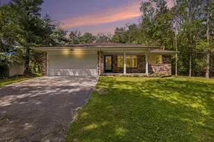 9610 Hamburg Ct, Brighton, MI 48116 - Photo 1