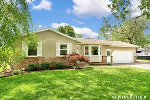 577 Port Sheldon St SW, Grandville, MI 49418 - Photo 1